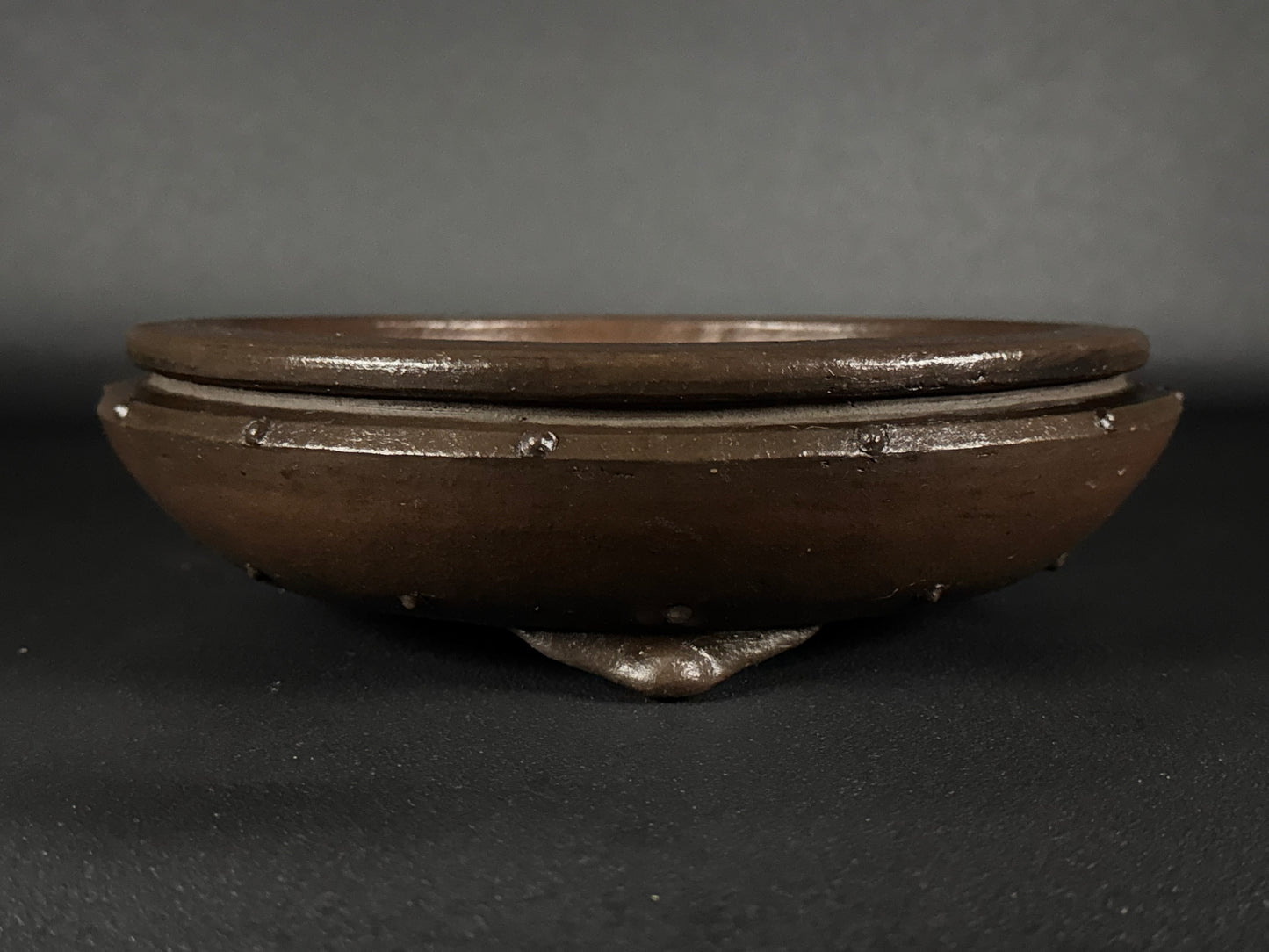 SHOZAN Watanabe, (渡辺松山) - 常滑 - 25.0cm Round Bag-Style Drum (袋形・太鼓形丸鉢) Unglazed (無釉) Retake photos they are too dark