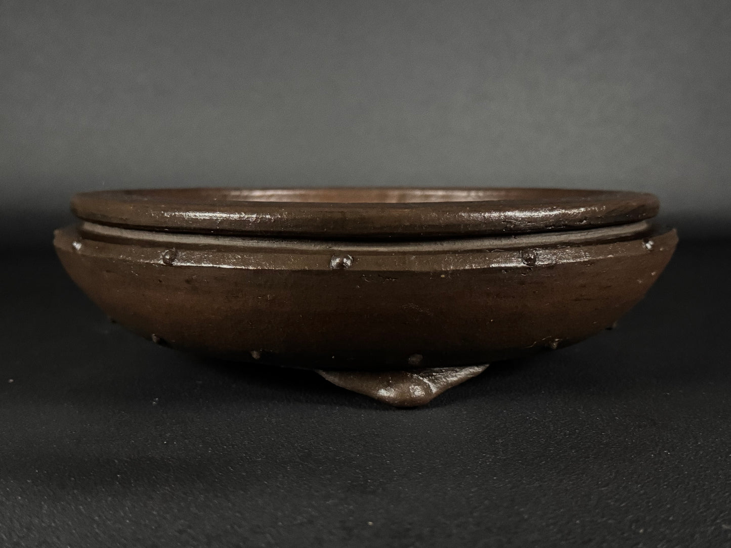 SHOZAN Watanabe, (渡辺松山) - 常滑 - 25.0cm Round Bag-Style Drum (袋形・太鼓形丸鉢) Unglazed (無釉) Retake photos they are too dark