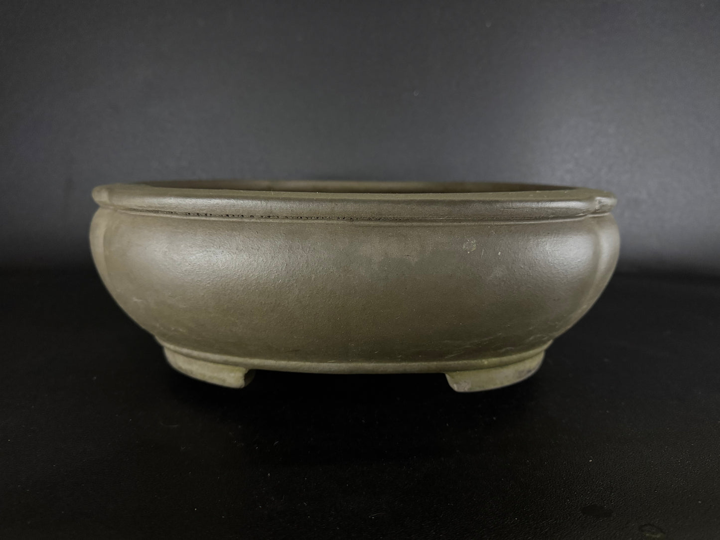 REIHO 礼峰 (Matsushita Reiji 松下礼司) – 常滑市 – 52.5cm Mokko-gata 木瓜形 – Unglazed 無釉