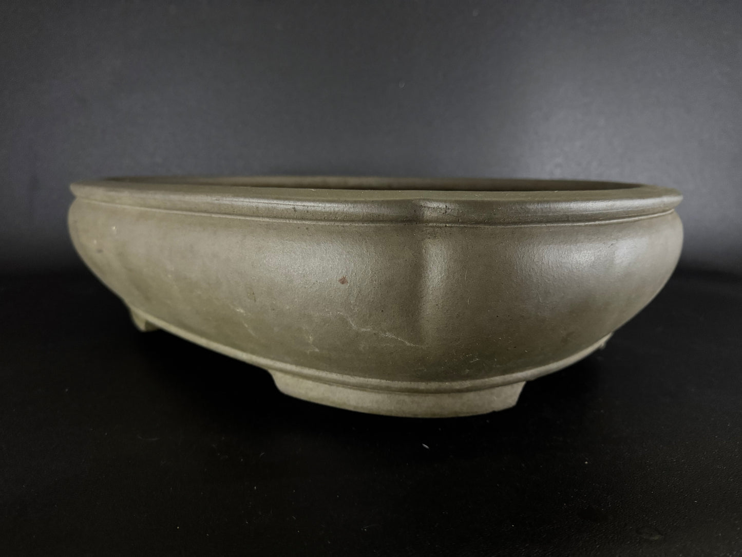REIHO 礼峰 (Matsushita Reiji 松下礼司) – 常滑市 – 52.5cm Mokko-gata 木瓜形 – Unglazed 無釉