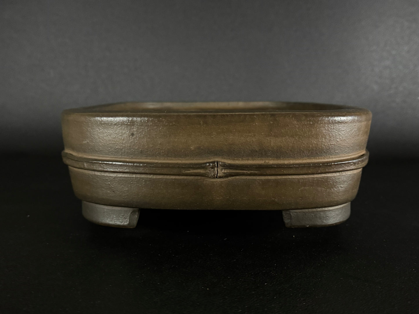NAKANO GYOZAN 中野 行山 "Hand signed 爪描き" - 常滑 - 33.3cm Rectangular Unglazed 長方形 無釉 Bamboo-Motif (竹意匠)