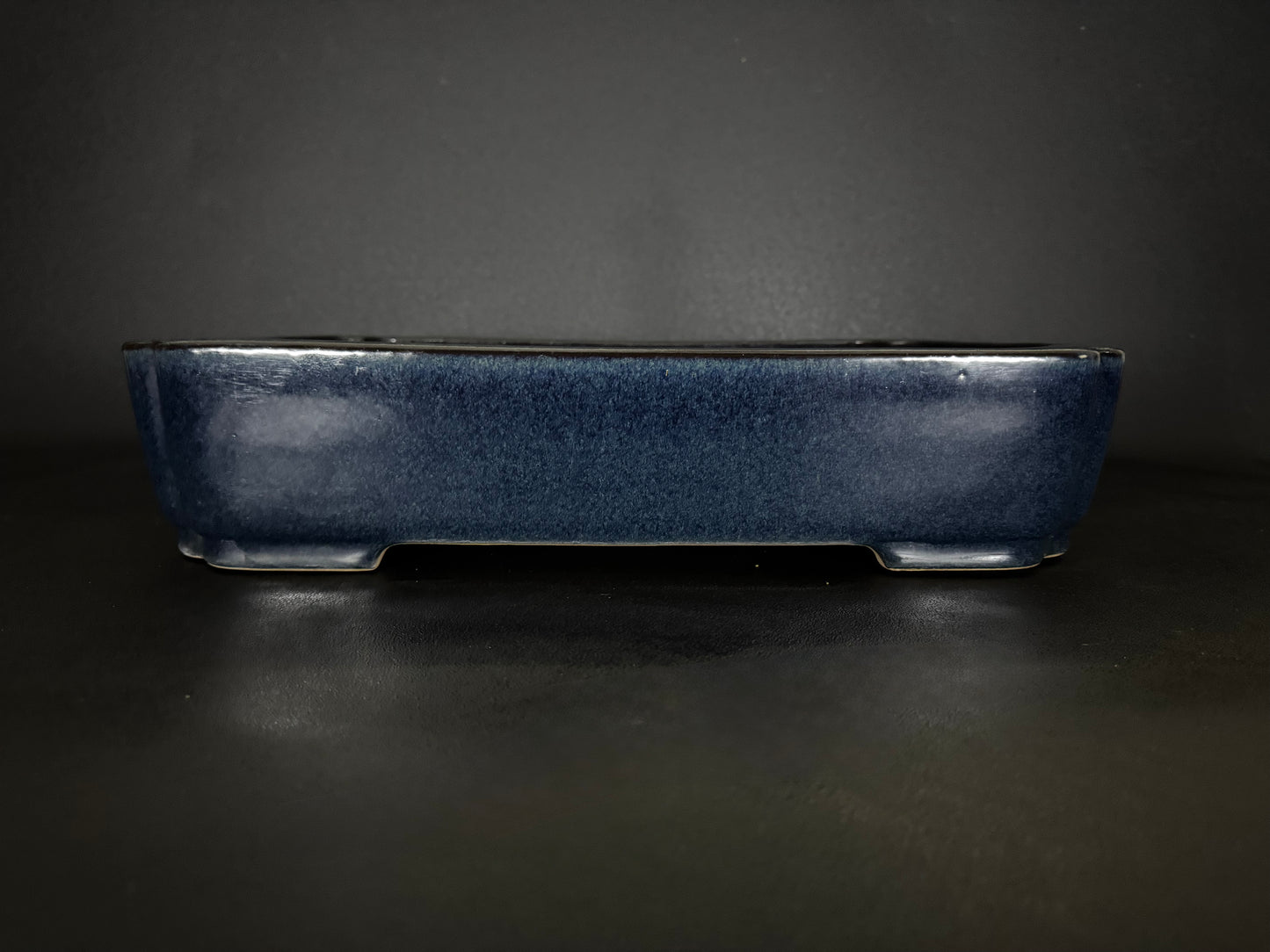 REIHO 礼峰 (Kataoka Katsushi 片岡勝志) “爪描き” – Tokoname 常滑市 – 50.8cm Rectangular 長方鉢 – Deep Blue Glazed 濃青釉