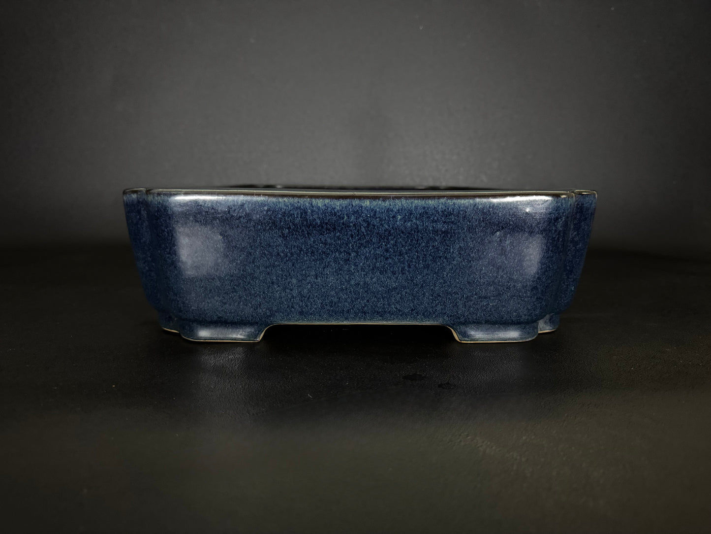 REIHO 礼峰 (Kataoka Katsushi 片岡勝志) “爪描き” – Tokoname 常滑市 – 50.8cm Rectangular 長方鉢 – Deep Blue Glazed 濃青釉