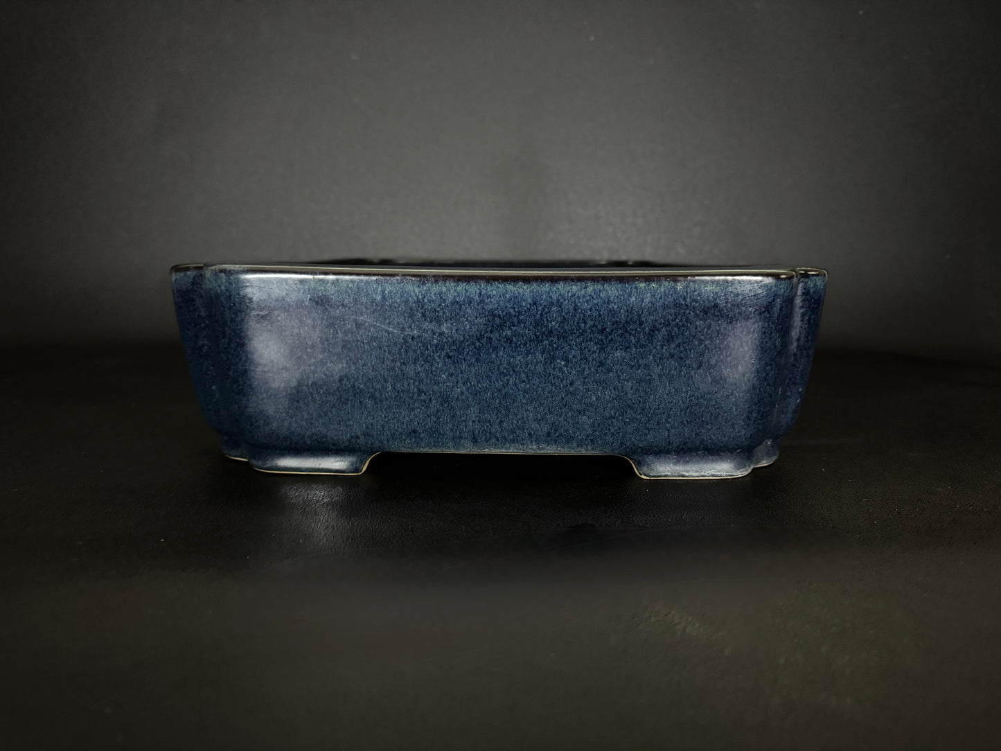 REIHO 礼峰 (Kataoka Katsushi 片岡勝志) “爪描き” – Tokoname 常滑市 – 50.8cm Rectangular 長方鉢 – Deep Blue Glazed 濃青釉