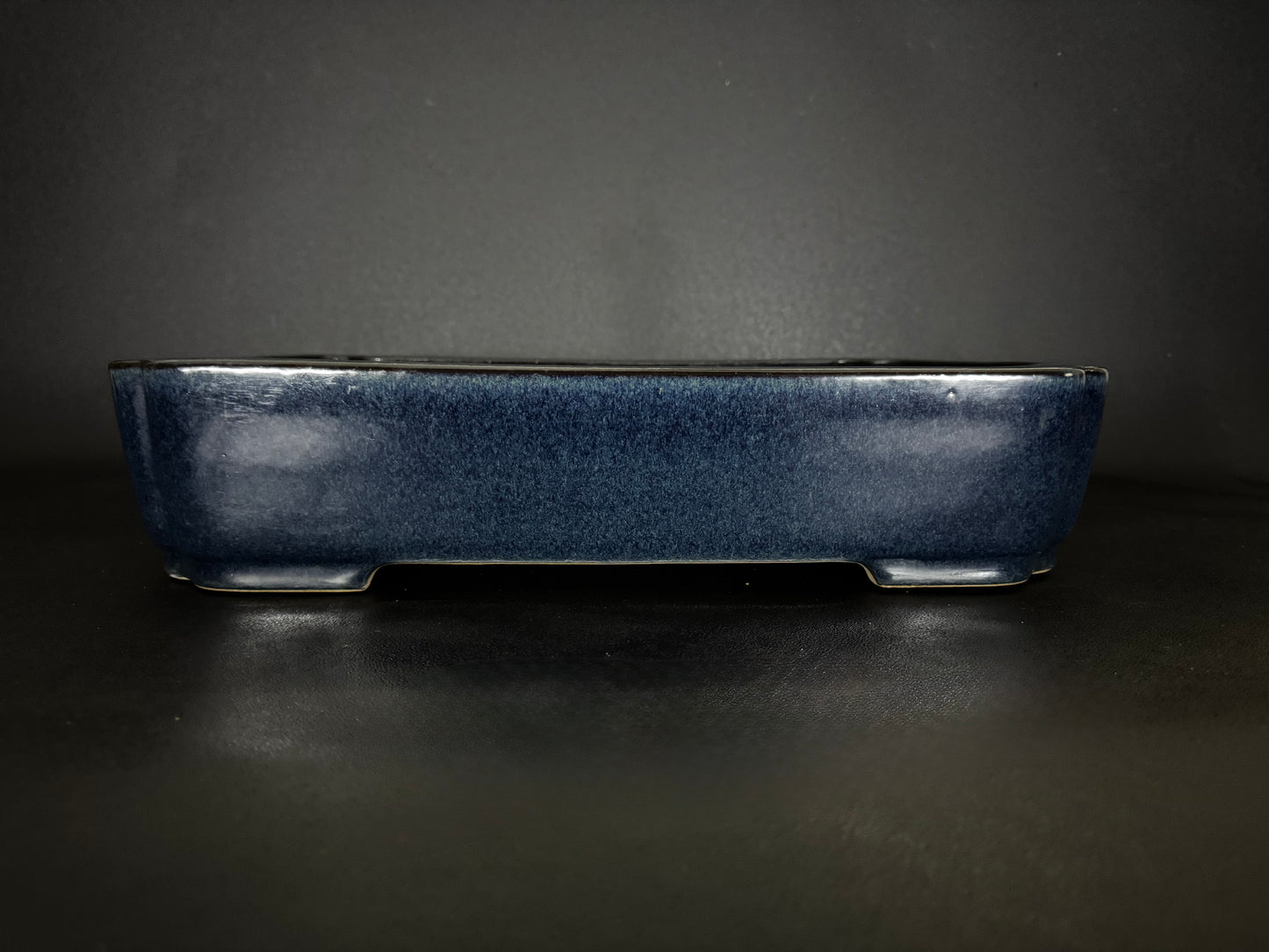 REIHO 礼峰 (Kataoka Katsushi 片岡勝志) “爪描き” – Tokoname 常滑市 – 50.8cm Rectangular 長方鉢 – Deep Blue Glazed 濃青釉