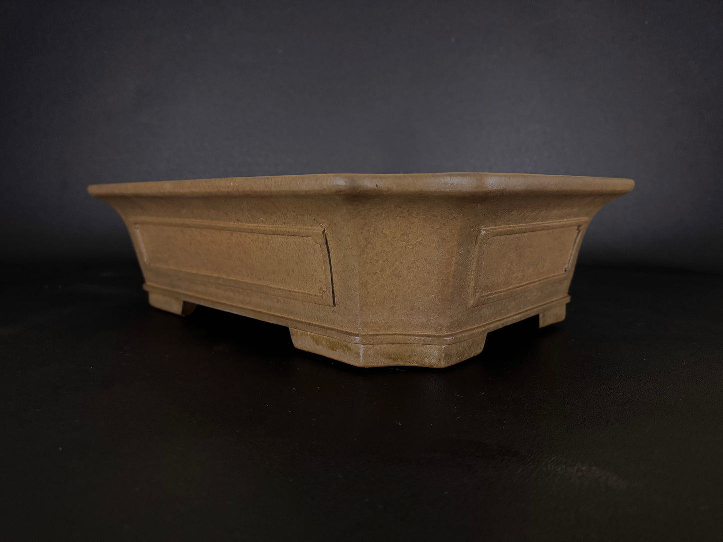 KEIZAN HISADA 久山 桂山 - Hand signed 爪描き- 常滑 - 46.5cm Rectangular 長方鉢 – Unglazed 無釉