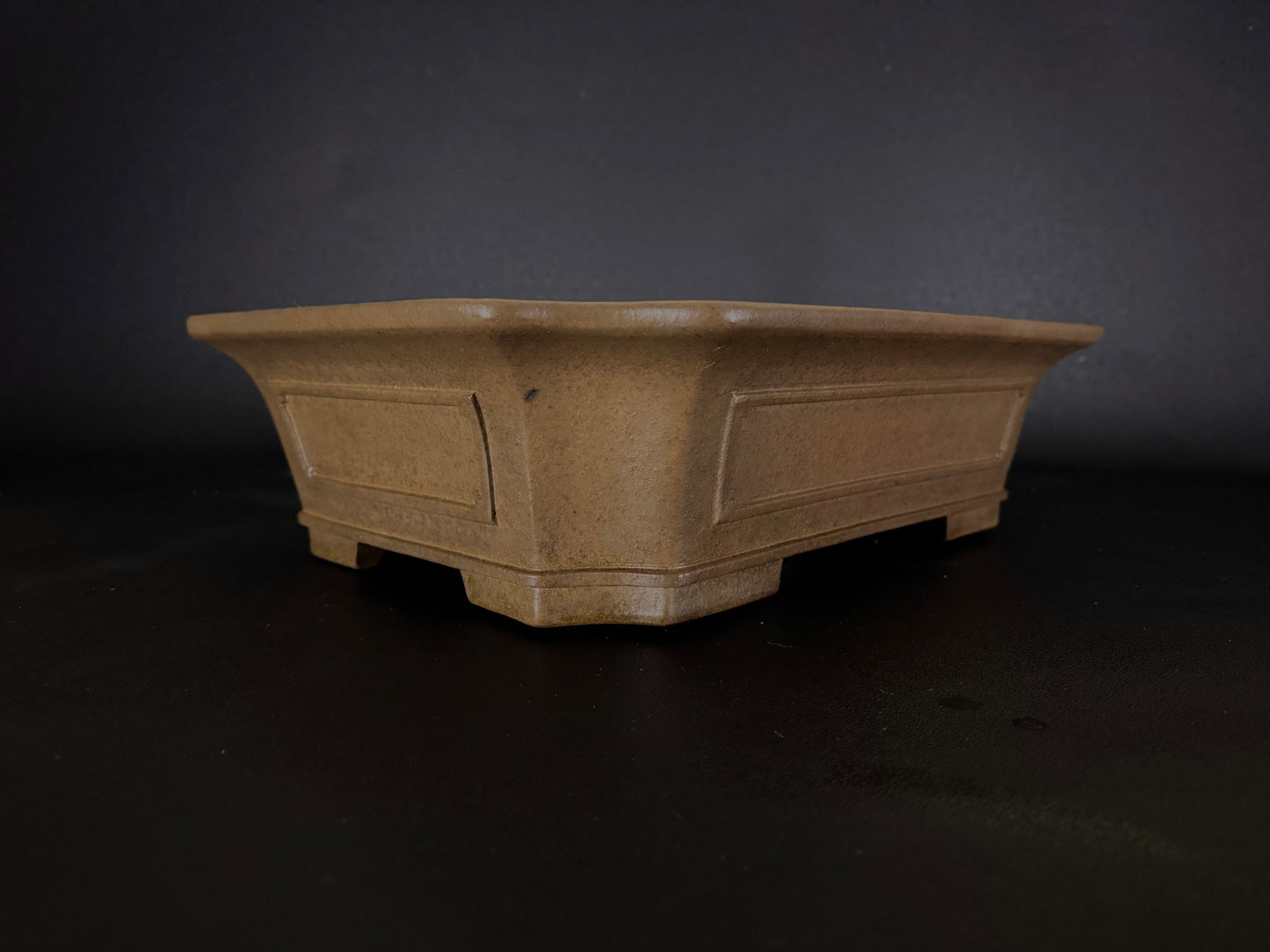 KEIZAN HISADA 久山 桂山 - Hand signed 爪描き- 常滑 - 46.5cm Rectangular 長方鉢 – Unglazed 無釉