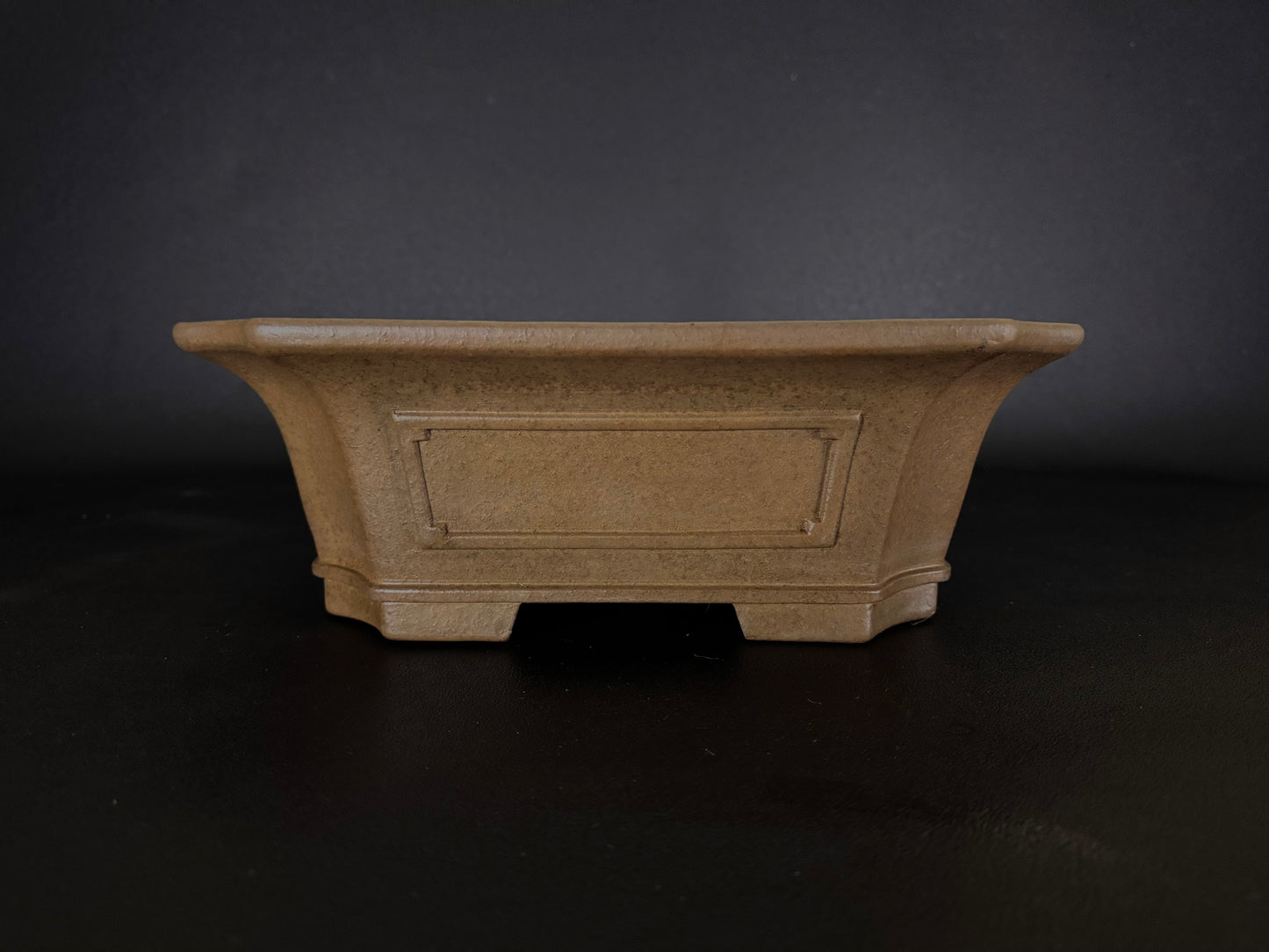 KEIZAN HISADA 久山 桂山 - Hand signed 爪描き- 常滑 - 46.5cm Rectangular 長方鉢 – Unglazed 無釉