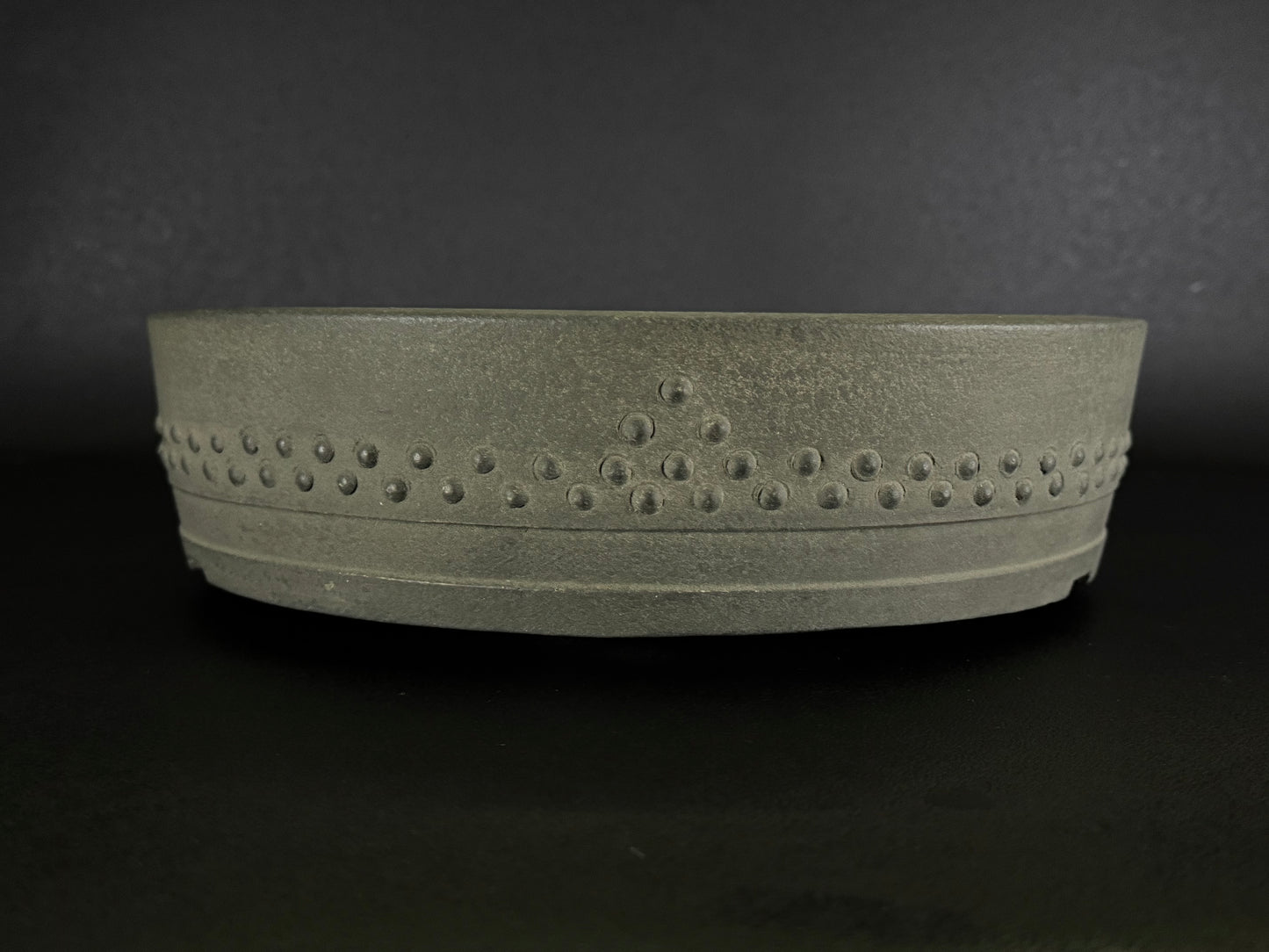 AIBA KOYO – Mr. AIBA Kouichirou（相場 恒一郎）– 常滑 - 32.5cm Round Drum 丸形・太鼓形 – Unglazed 無釉