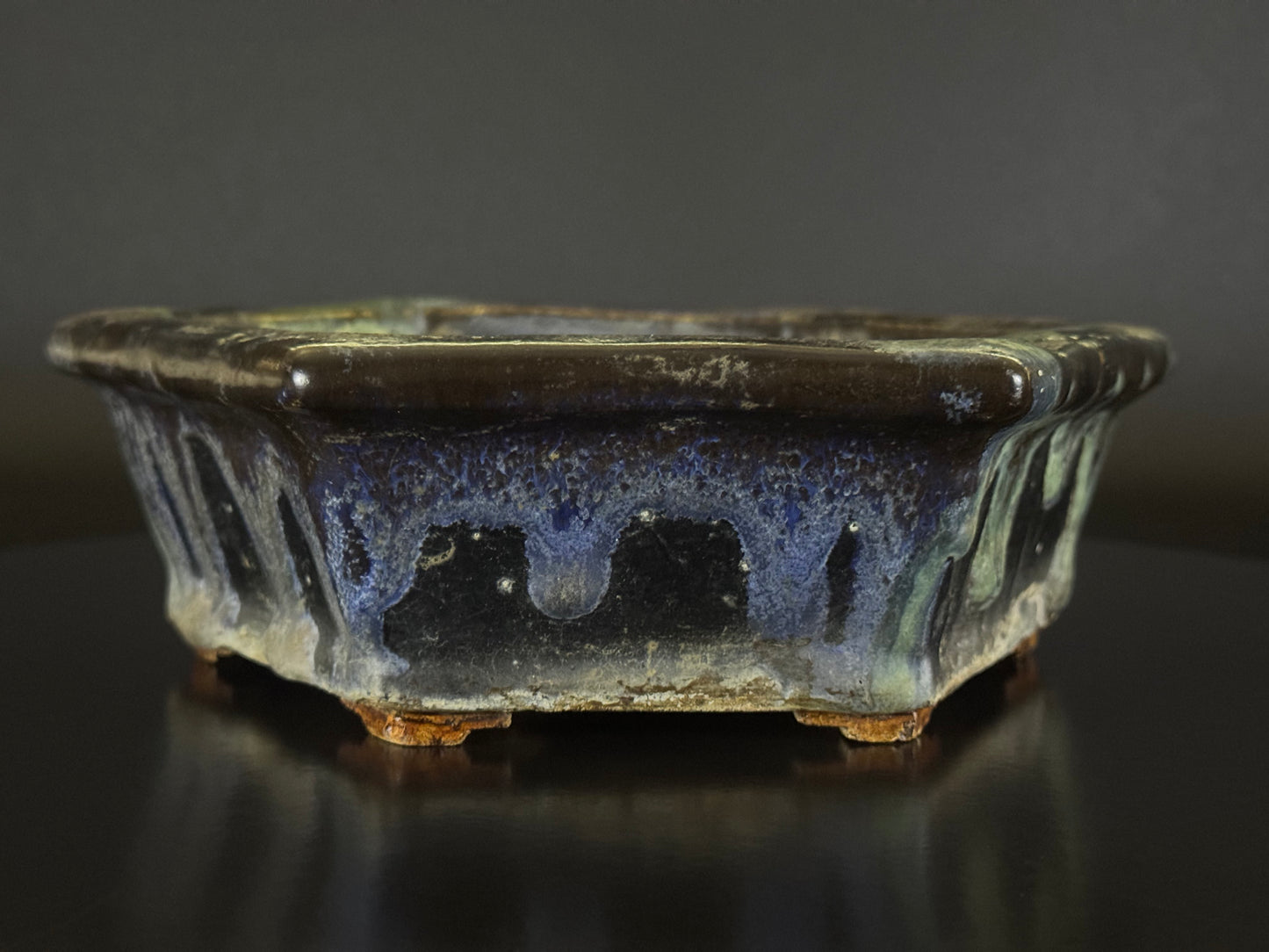 BUSHUAN FUKISHIGE 福田茂 – Tokoname 常滑市 – 19.3cm Hexagonal 六角鉢 – Glazed 施釉