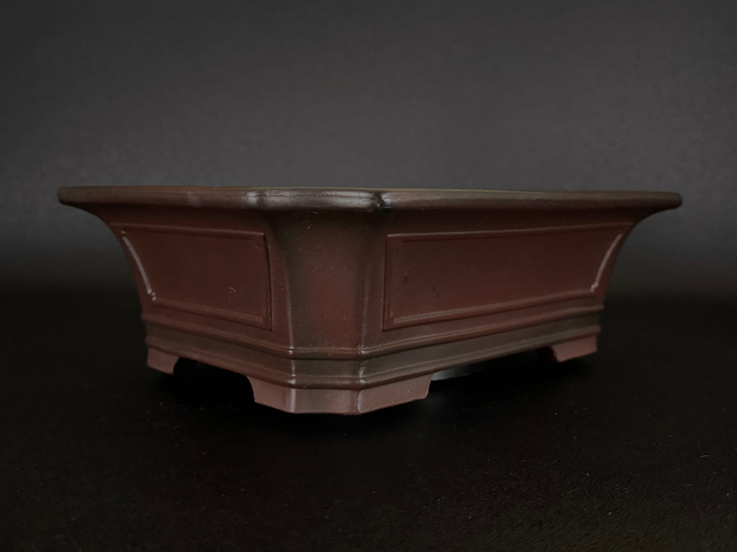 BIGEI 美芸 (Hirata Atsumi 平田あつみ) – Tokoname 常滑市 – 30.6cm Cut-Corner Rectangular 隅切長方形 – Unglazed 無釉