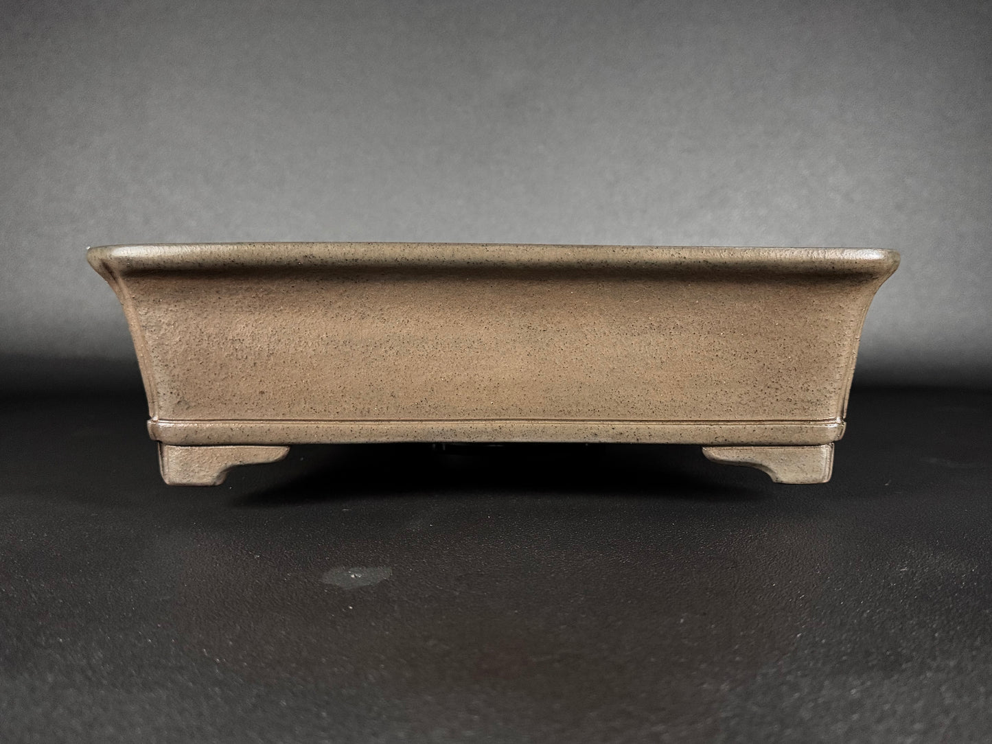 GYOZAN 2nd Gen (Yuuji Nakano 中野 裕二 )"Hand signed 爪描き" - 常滑 – 33.5cm Square Unglazed 角鉢 無釉 On Hold please ask if interested.