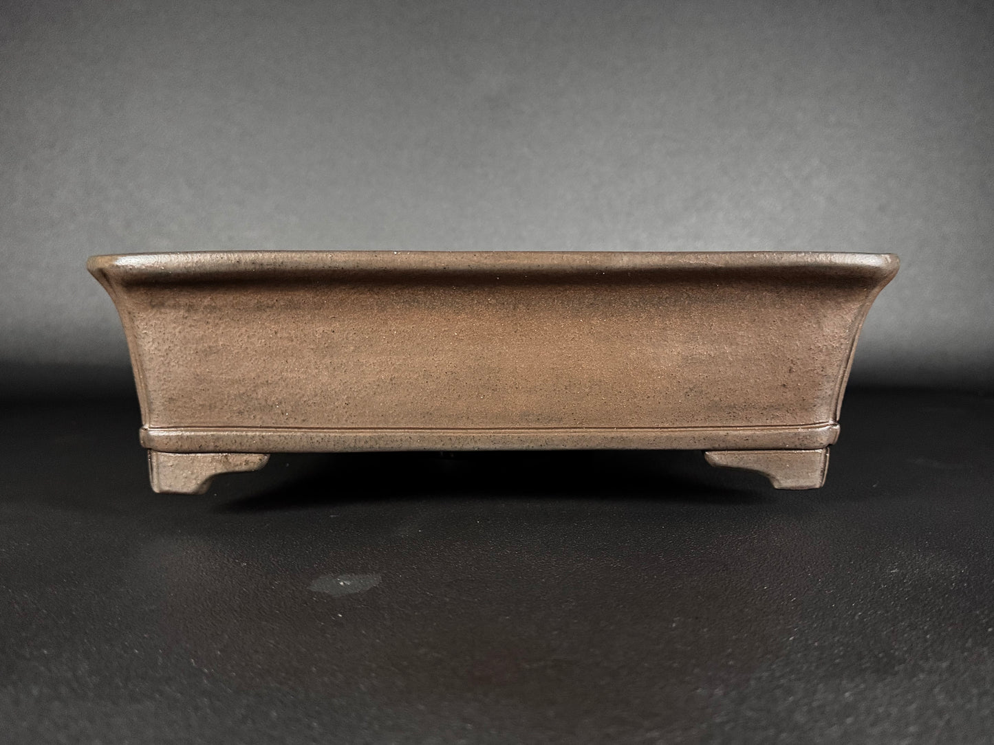 GYOZAN 2nd Gen (Yuuji Nakano 中野 裕二 )"Hand signed 爪描き" - 常滑 – 33.5cm Square Unglazed 角鉢 無釉 On Hold please ask if interested.