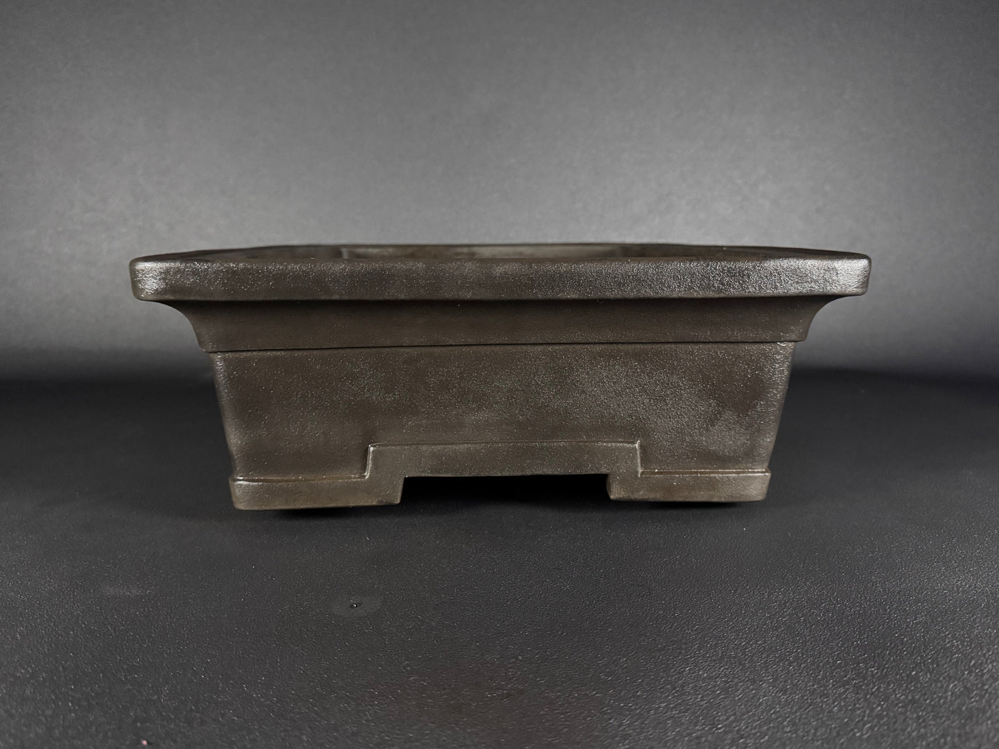 YAMAAKI (山秋窯) – 3rd Generation Kataoka Toshio (片岡俊夫 作) Production – 常滑 – 48.8cm Rectangular Unglazed (長方形 無釉)