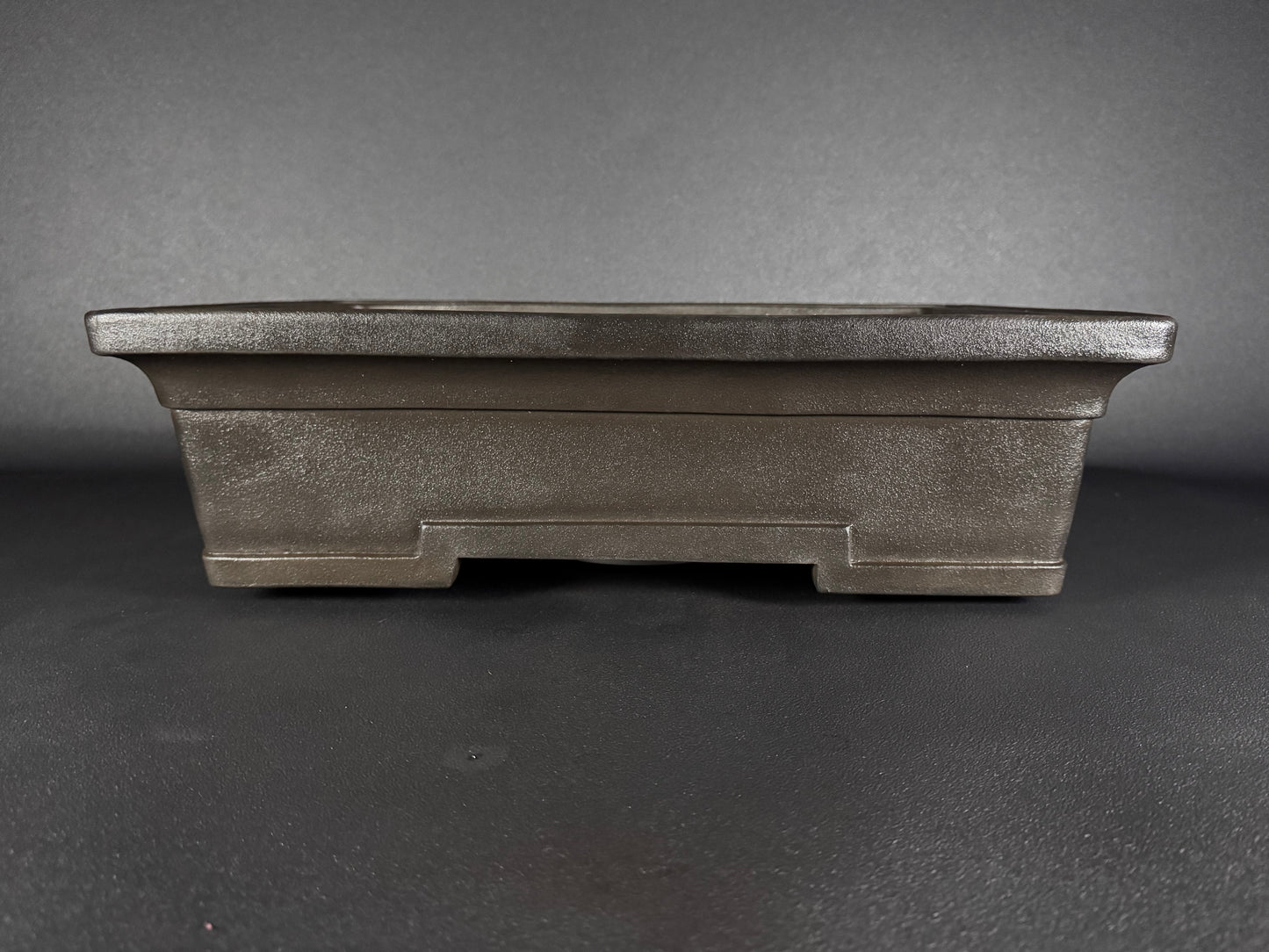 YAMAAKI (山秋窯) – 3rd Generation Kataoka Toshio (片岡俊夫 作) Production – 常滑 – 48.8cm Rectangular Unglazed (長方形 無釉)