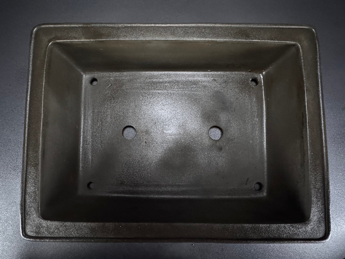 YAMAAKI (山秋窯) – 3rd Generation Kataoka Toshio (片岡俊夫 作) Production – 常滑 – 48.8cm Rectangular Unglazed (長方形 無釉)