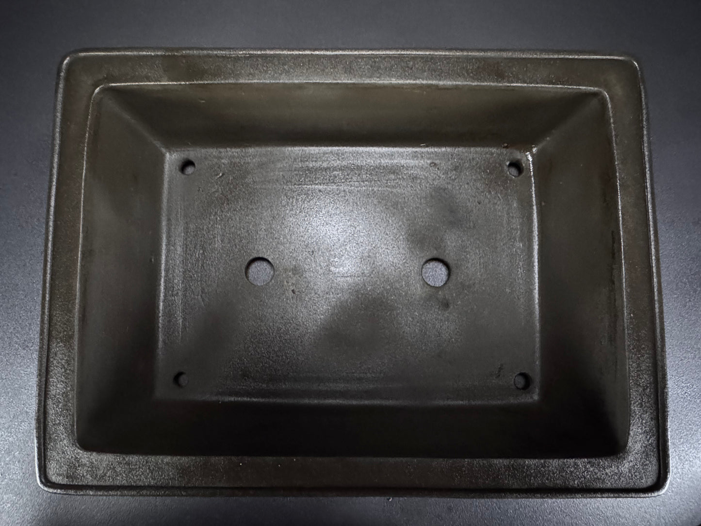 YAMAAKI (山秋窯) – 3rd Generation Kataoka Toshio (片岡俊夫 作) Production – 常滑 – 48.8cm Rectangular Unglazed (長方形 無釉)