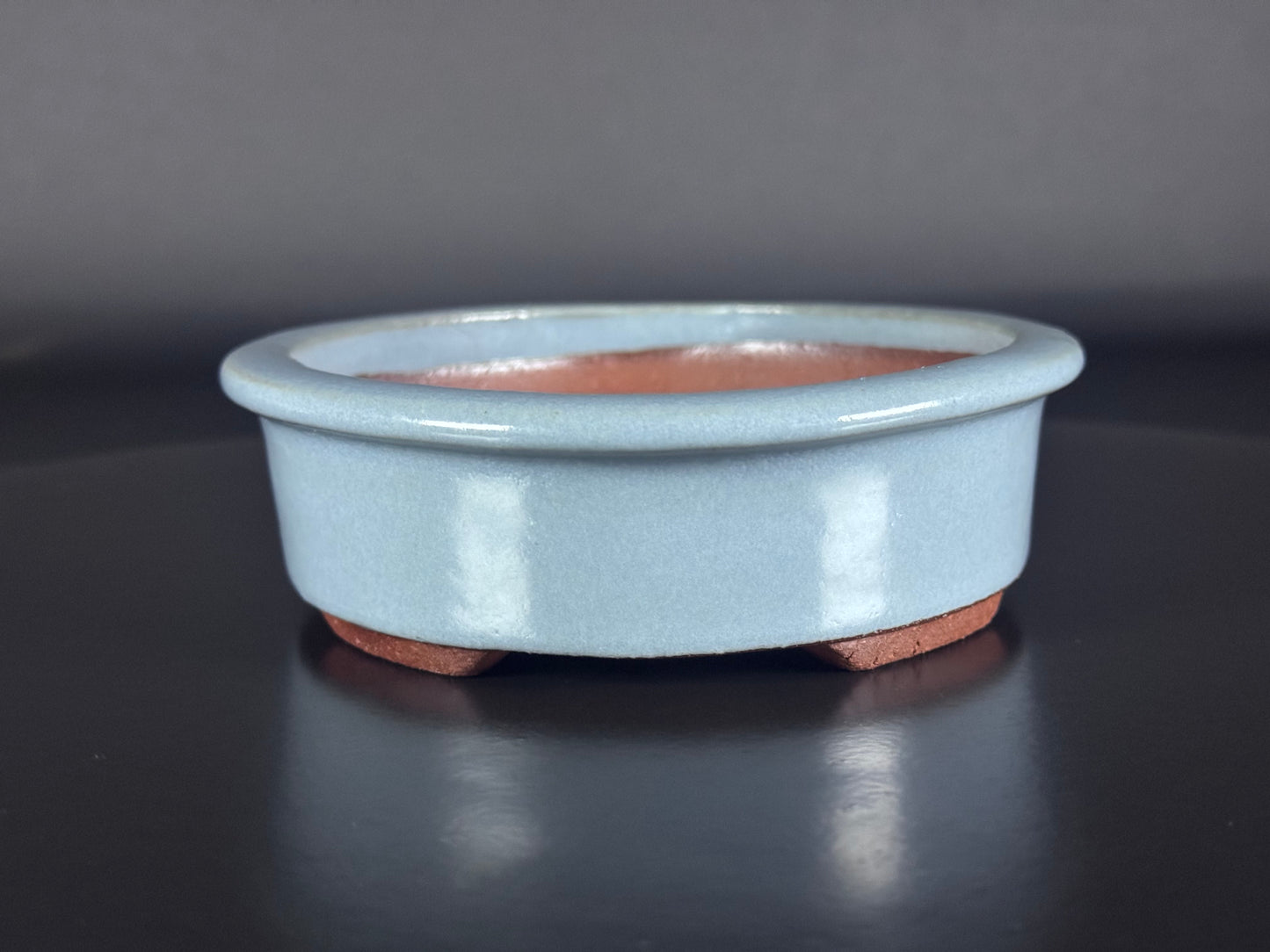 EIMEI 英明 (Hideaki Shimizu 清水秀明) - 常滑- 14.8cm Oval, Sky-Blue / Lapis-Tone Glazed Pot