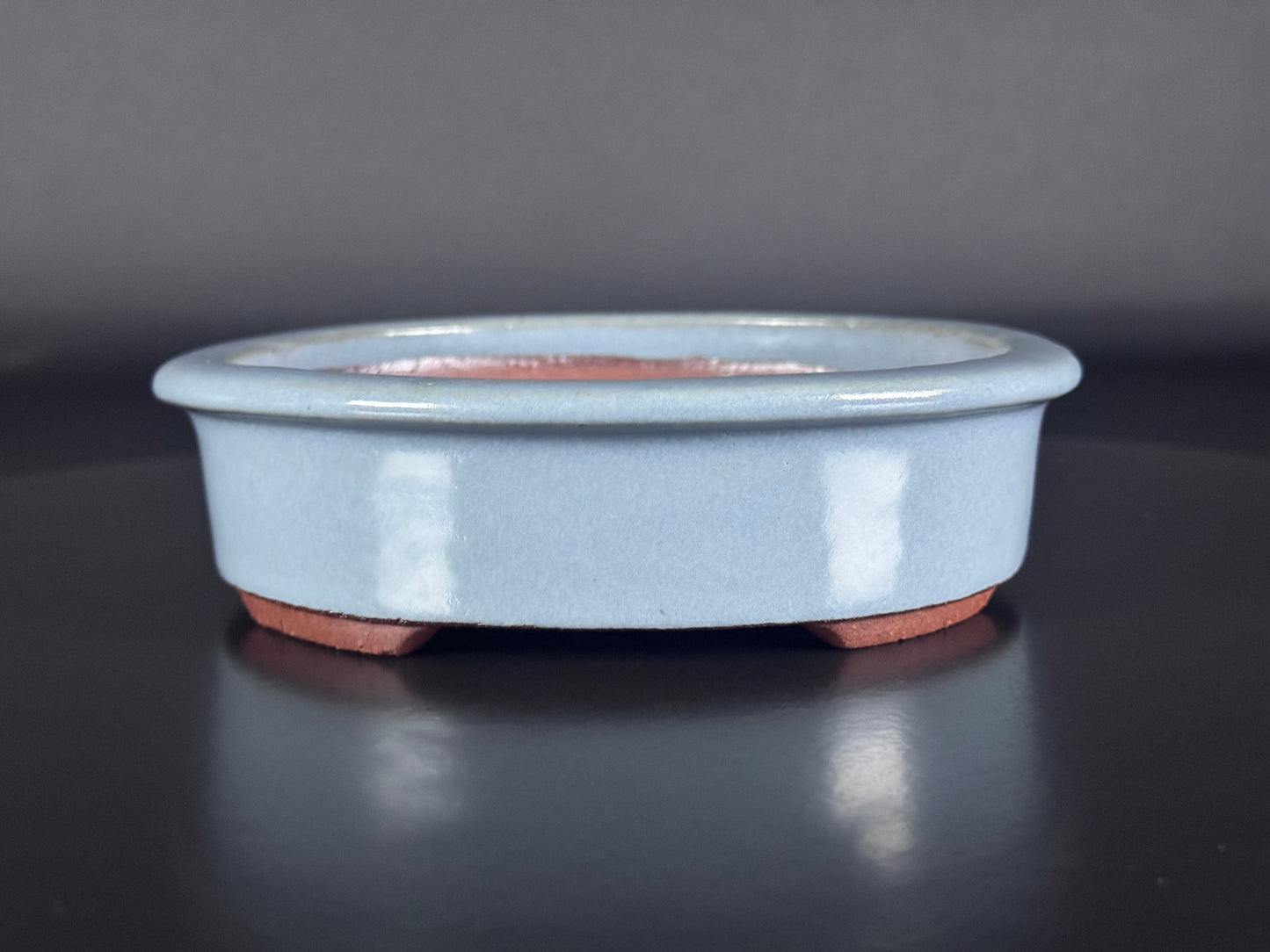 EIMEI 英明 (Hideaki Shimizu 清水秀明) - 常滑- 14.8cm Oval, Sky-Blue / Lapis-Tone Glazed Pot