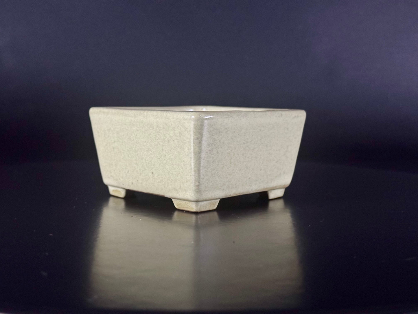 Yamafusa’s Wife (Housyu Otorifune) – 常滑 –  8.9cm Square Cream Glazed