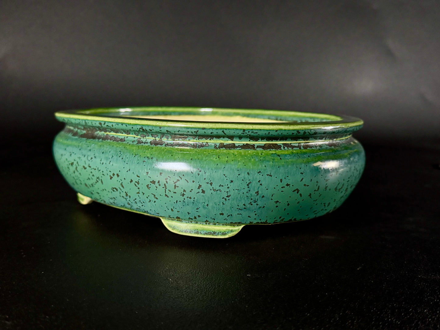 AIBA KOYO – Mr. AIBA Kouichirou（相場 恒一郎）– 常滑 – 25.8cm Oval Bag-Style Glazed Bonsai Pot（楕円袋式鉢・施釉）