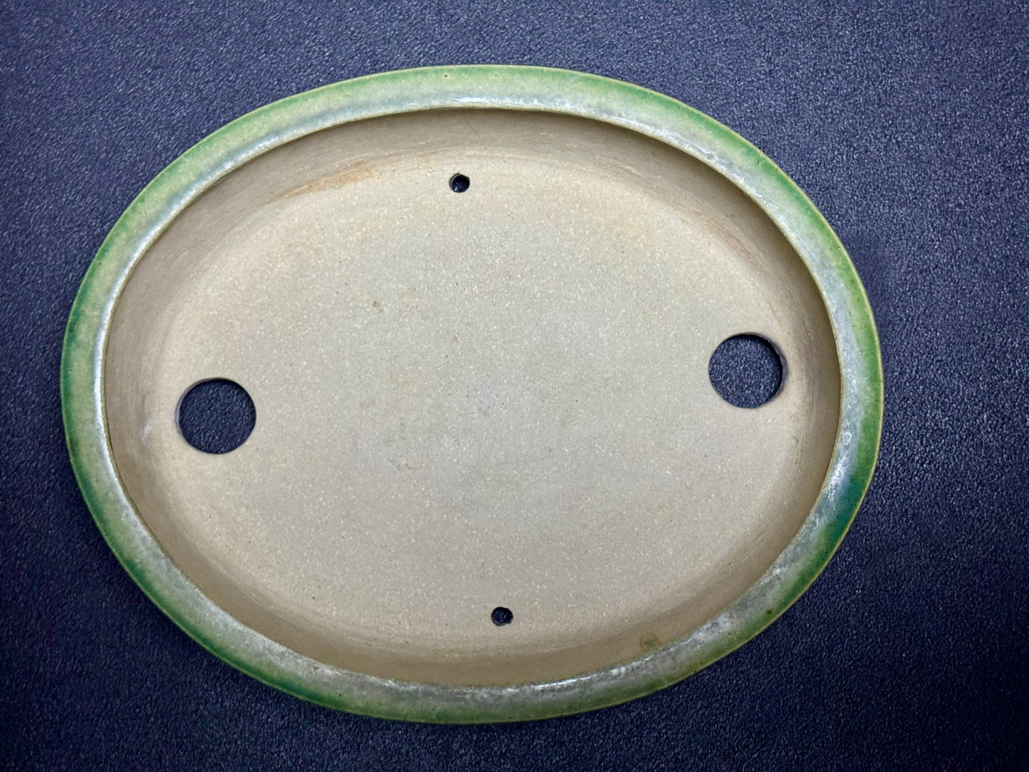 AIBA KOYO – Mr. AIBA Kouichirou（相場 恒一郎）– 常滑 – 24.4cm Oval 楕円鉢 Oval – 青緑釉 Green–Blue Glaze（双帯・竹意匠 Dual Mid-Band Bamboo Motif）