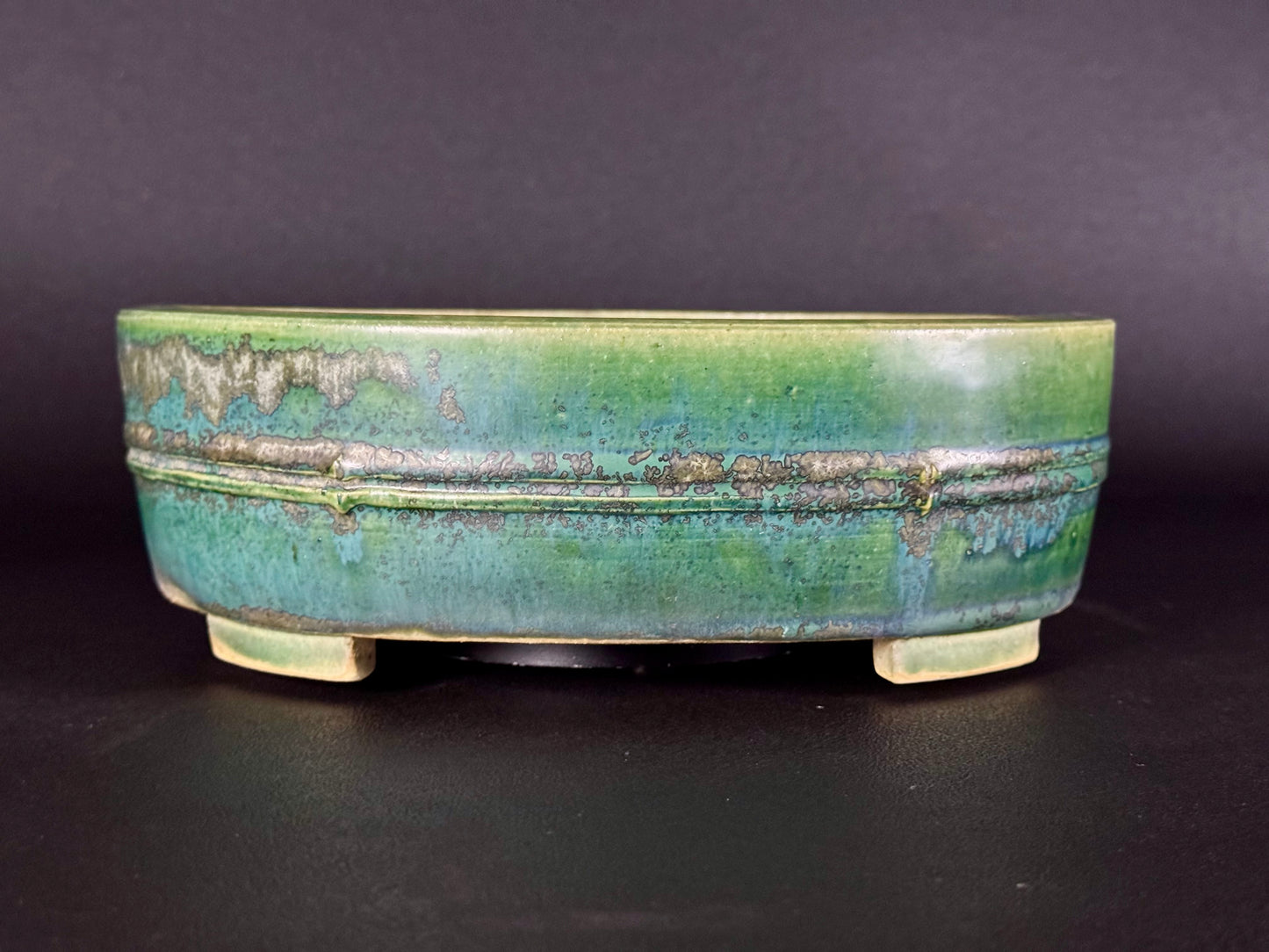 AIBA KOYO – Mr. AIBA Kouichirou（相場 恒一郎）– 常滑 – 24.4cm Oval 楕円鉢 Oval – 青緑釉 Green–Blue Glaze（双帯・竹意匠 Dual Mid-Band Bamboo Motif）