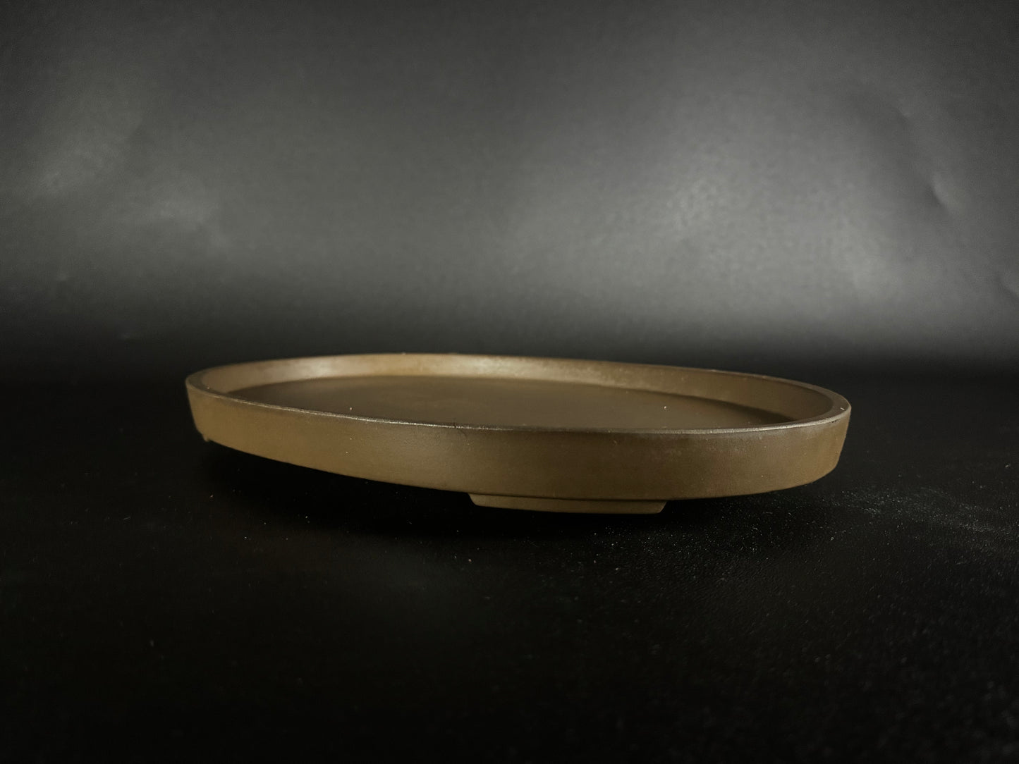 SUISHOUEN HEKISUI  翠松園 (Mizukami Shinji 水上真司) – 常滑 - 34.0 cm Oval Unglazed Suiban 無釉水盤