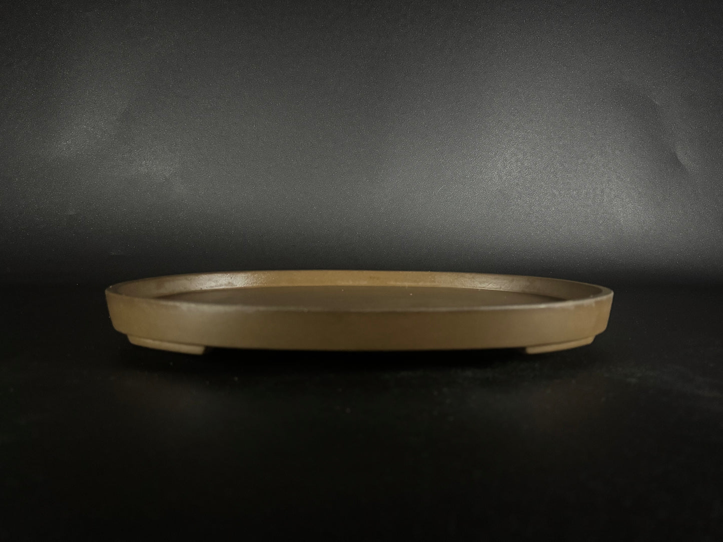 SUISHOUEN HEKISUI  翠松園 (Mizukami Shinji 水上真司) – 常滑 - 34.0 cm Oval Unglazed Suiban 無釉水盤
