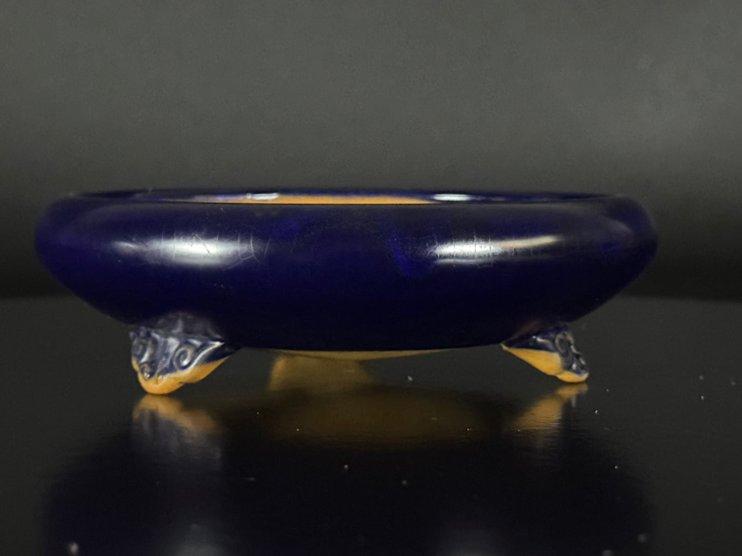 BIGEI 美芸 (Hirata Atsumi 平田あつみ) – 常滑 – 12.8 Round – Glazed