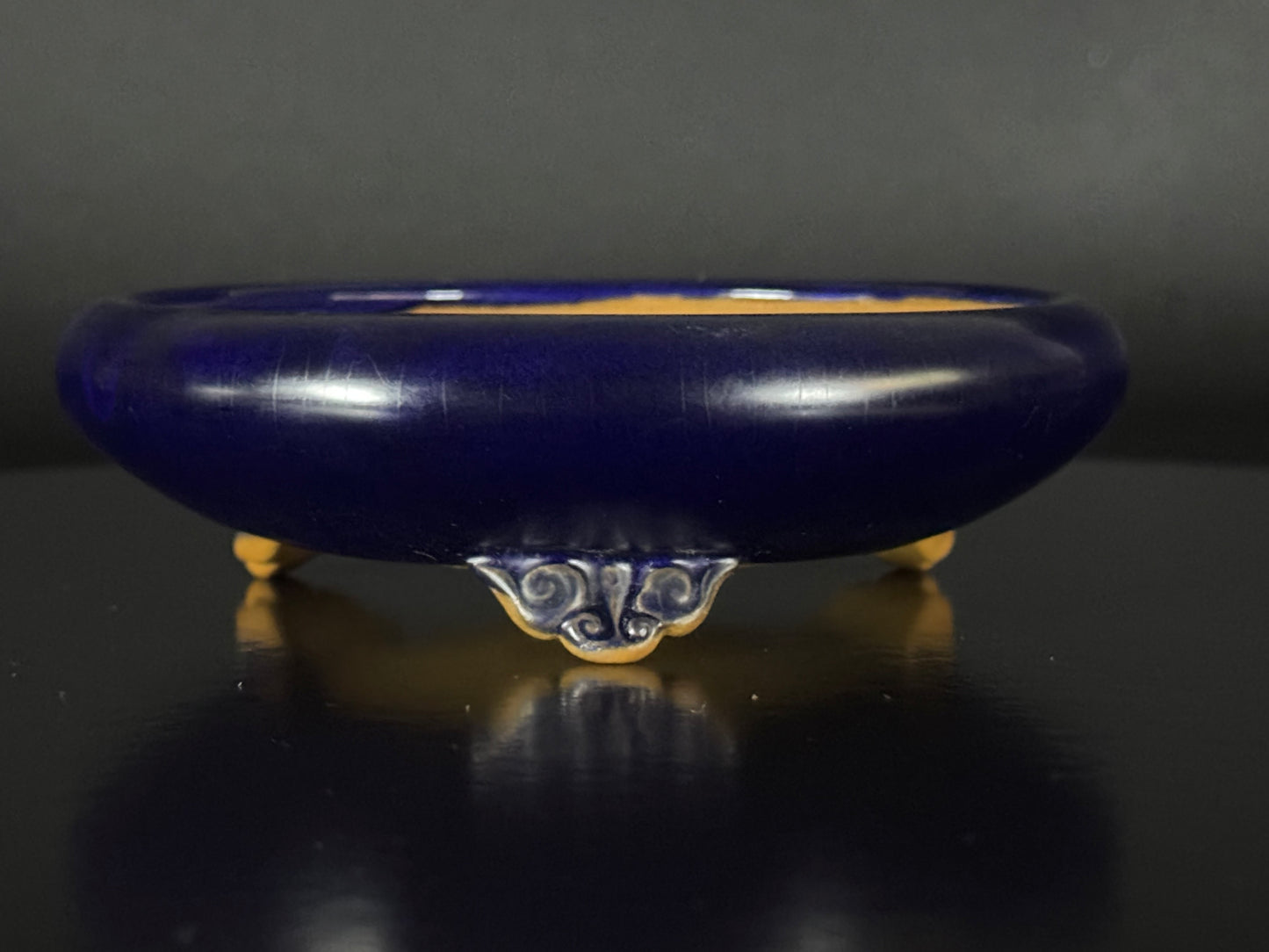 BIGEI 美芸 (Hirata Atsumi 平田あつみ) – 常滑 – 12.8 Round – Glazed