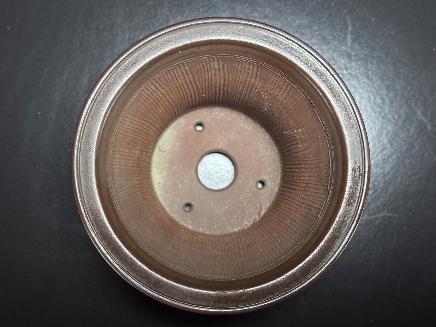 BIGEI 美芸 (Hirata Atsumi 平田あつみ) – 常滑 – 10.6 × 8.0 cm Round Unglazed 丸鉢・無釉