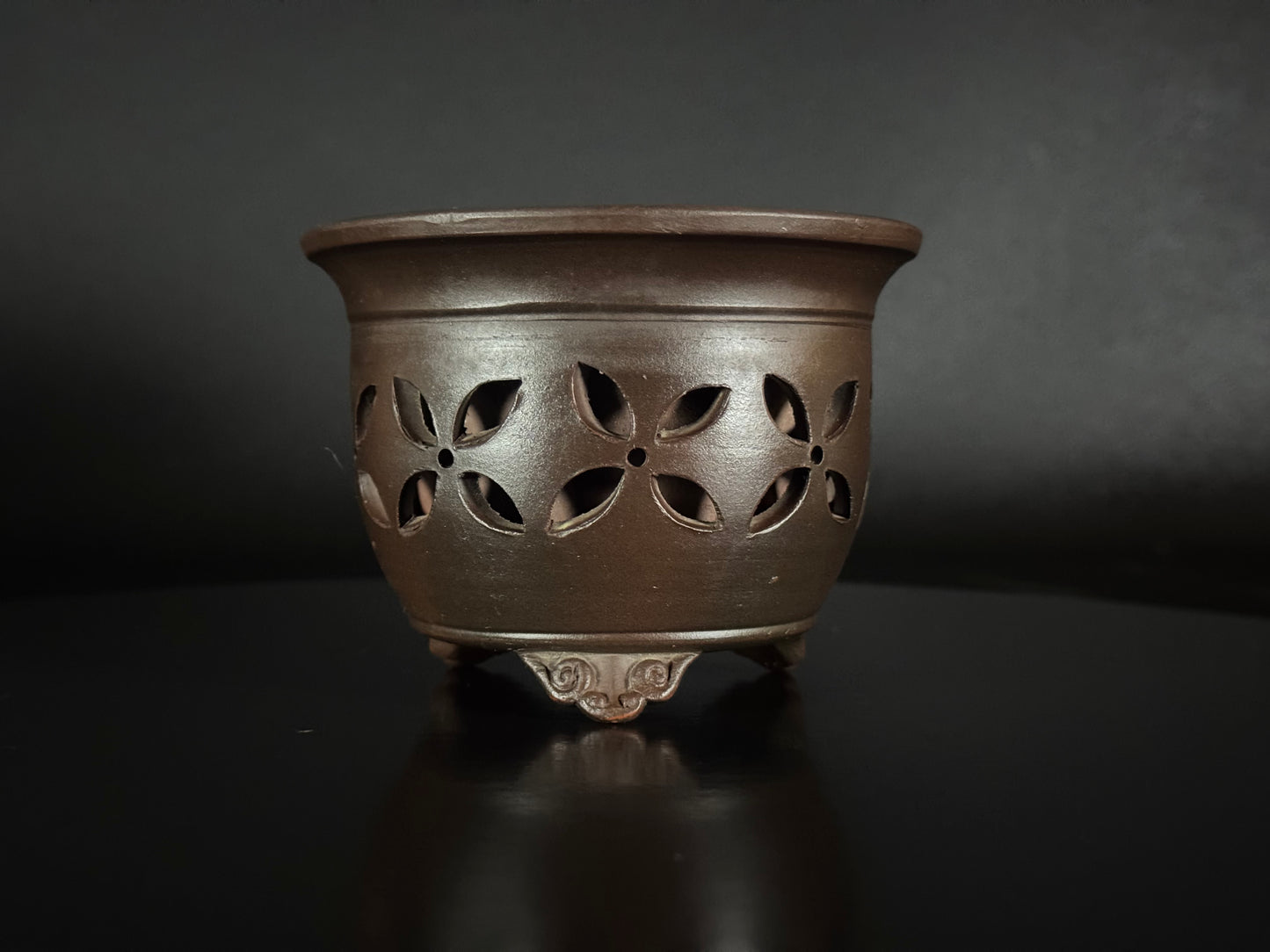 BIGEI 美芸 (Hirata Atsumi 平田あつみ) – 常滑 – 10.6 × 8.0 cm Round Unglazed 丸鉢・無釉