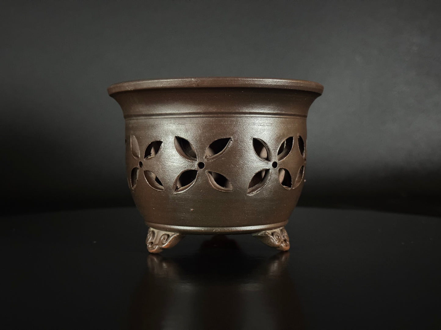 BIGEI 美芸 (Hirata Atsumi 平田あつみ) – 常滑 – 10.6 × 8.0 cm Round Unglazed 丸鉢・無釉