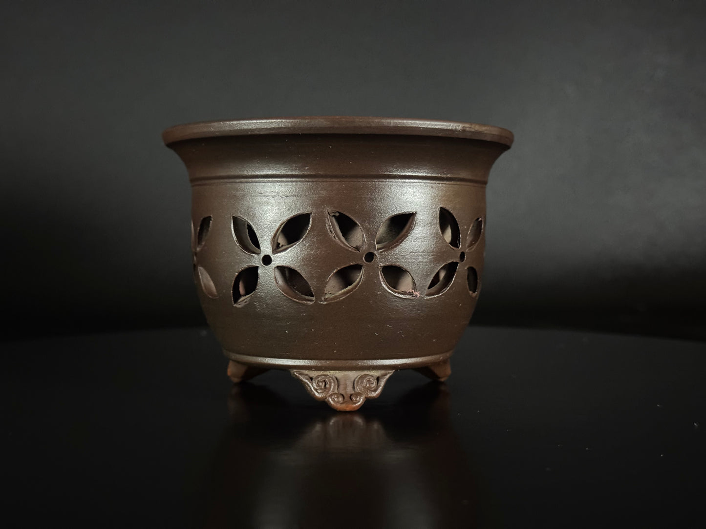 BIGEI 美芸 (Hirata Atsumi 平田あつみ) – 常滑 – 10.6 × 8.0 cm Round Unglazed 丸鉢・無釉