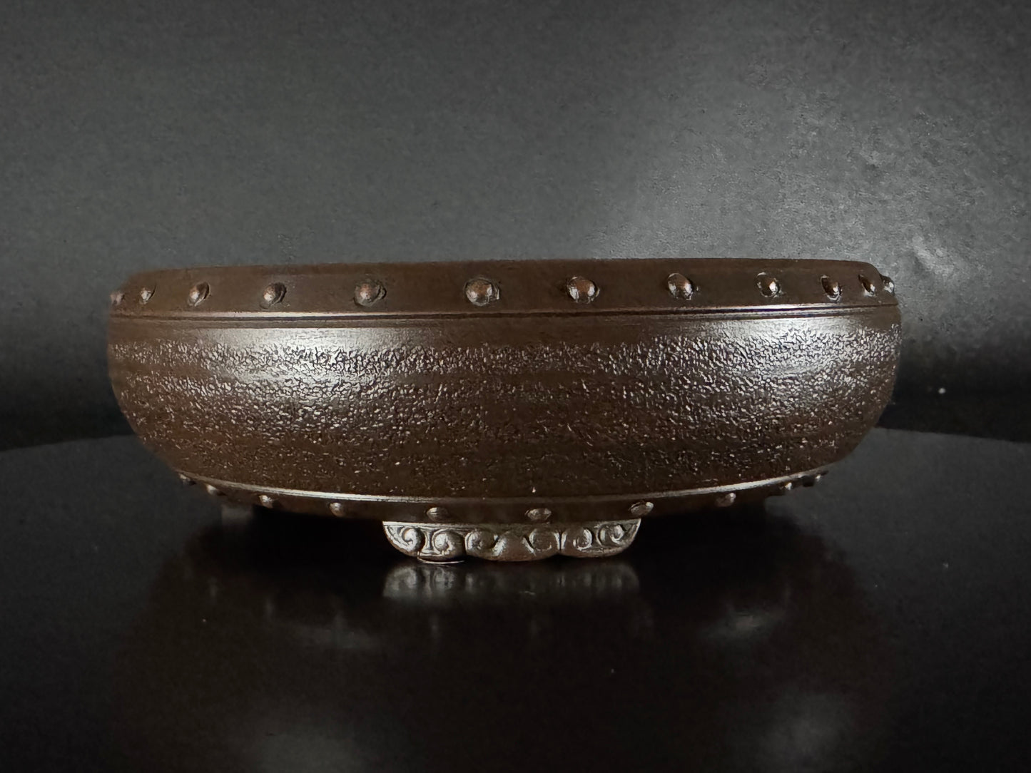 BIGEI 美芸 (Hirata Atsumi 平田あつみ) – 常滑 – 18.6cm Round – Unglazed 丸鉢・無釉