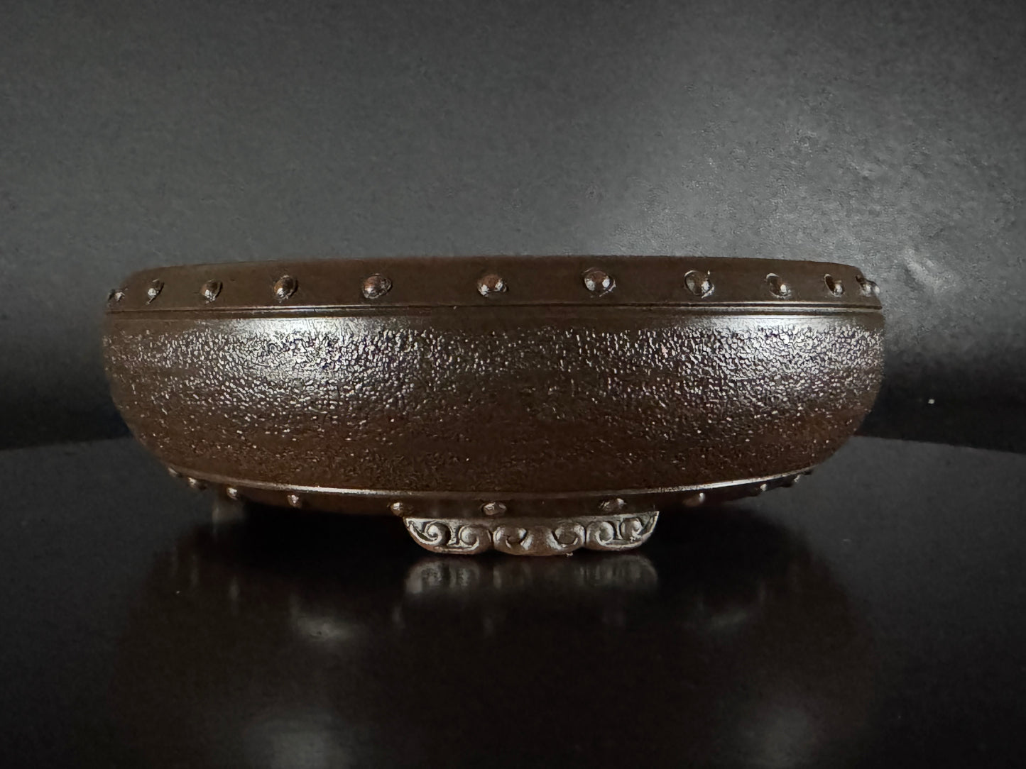 BIGEI 美芸 (Hirata Atsumi 平田あつみ) – 常滑 – 18.6cm Round – Unglazed 丸鉢・無釉